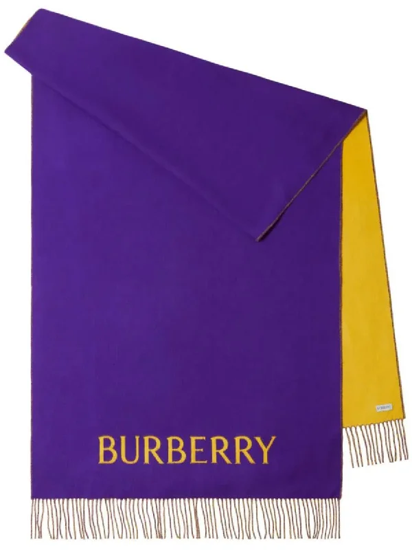 Burberry Reversible Scarf With Pink Accessories